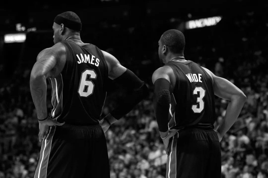 卡恩：阿隆索的体系足球需要特定球员，他的理念不适合皇马（卡恩：阿隆索战术依赖特定球员，其足球理念与皇马不匹配）