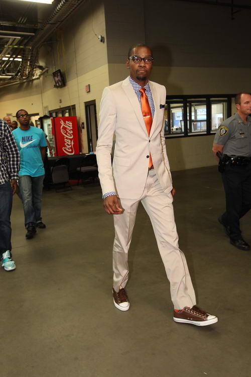 保级最大阻碍来了！桑德兰遭遇危机，英超参加非洲杯人数最多球队（保级重压来袭！桑德兰告急，队内赴非洲杯人数居英超之首）