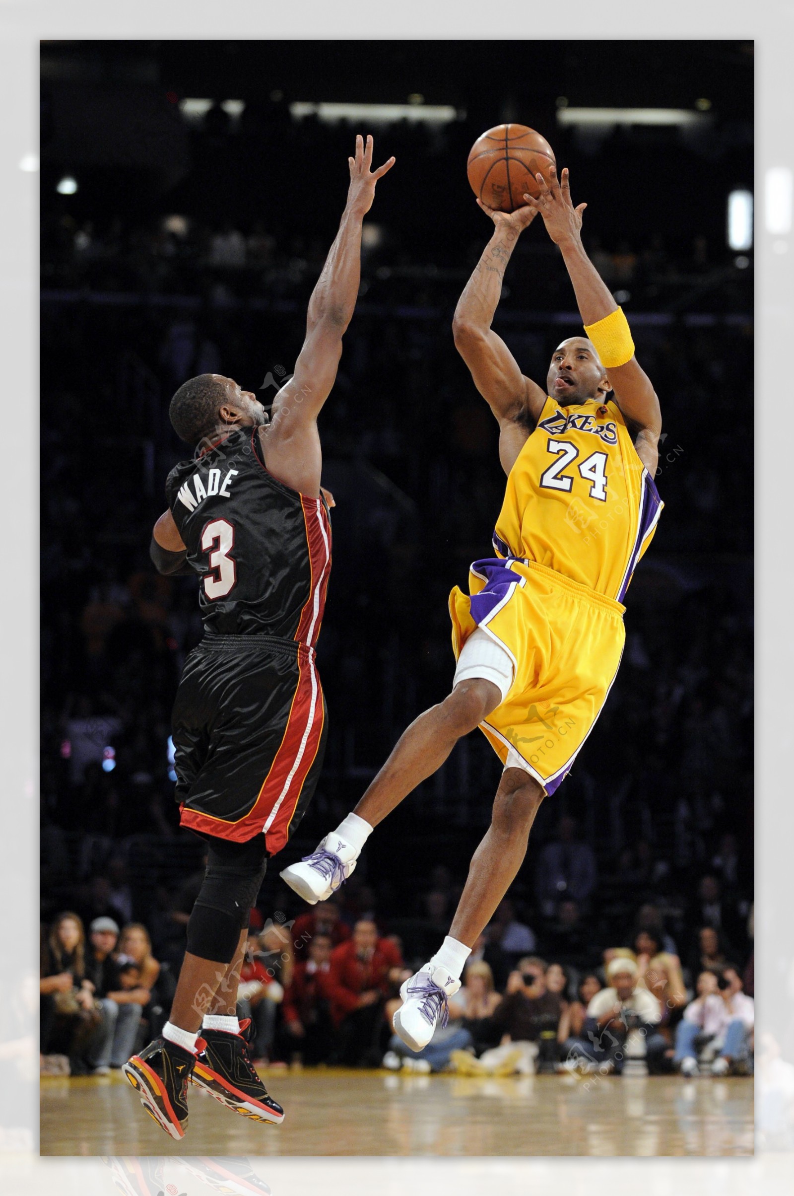 利物浦第二次在欧冠主场丢4+球，上一次是2023年2-5皇马（利物浦欧冠主场再现4+失球，上一次是2023年2-5负皇马）