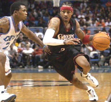 苏超创全国多个标志性第一次：央视转播、启用VAR、名哨执法（苏超多项全国首创：央视直播、启用VAR、名哨吹罚）