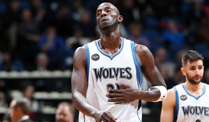 国王杯战报：姆巴佩梅开二度+造乌龙，皇马3-2塔拉维亚（国王杯速递：姆巴佩双响+造乌龙，皇马3-2险胜塔拉维亚）