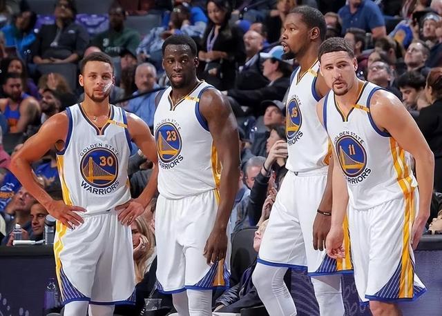 稳定输出！约基奇登场35分钟得到24分8篮板13助攻（稳定发挥！约基奇出战35分钟交出24分8篮板13助攻）