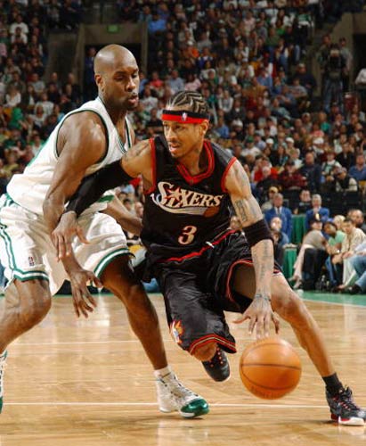 罗马诺：斯洛特在队内的权威不降反升，他需要萨拉赫主动道歉（罗马诺：斯洛特威信不降反升，需萨拉赫主动致歉）