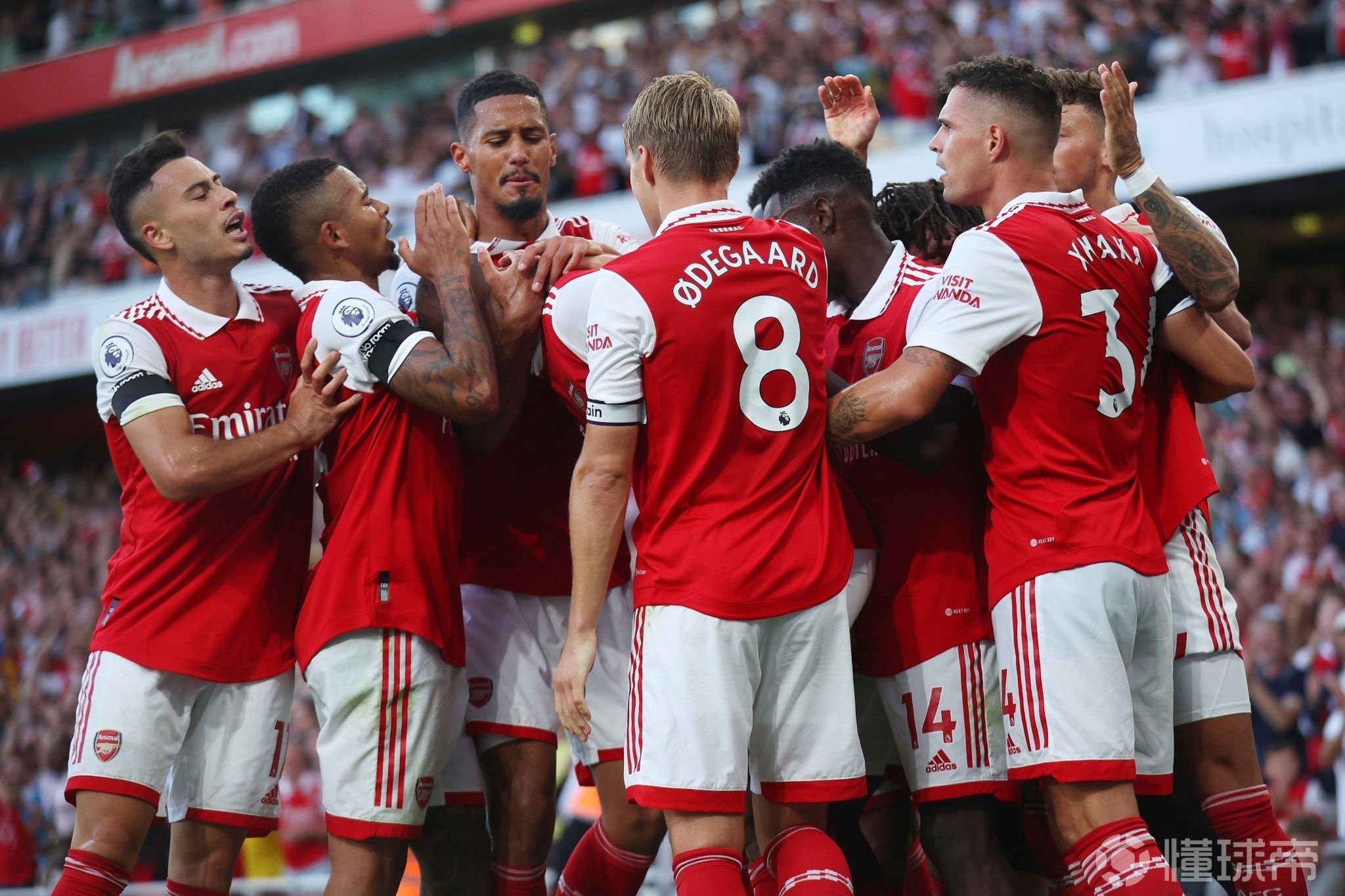 3C：骨上的钢板是我考虑退役原因之一；弗里克说表现好能抽烟（3C：身上钢板让我萌生退役念头；弗里克称表现出色可抽烟）