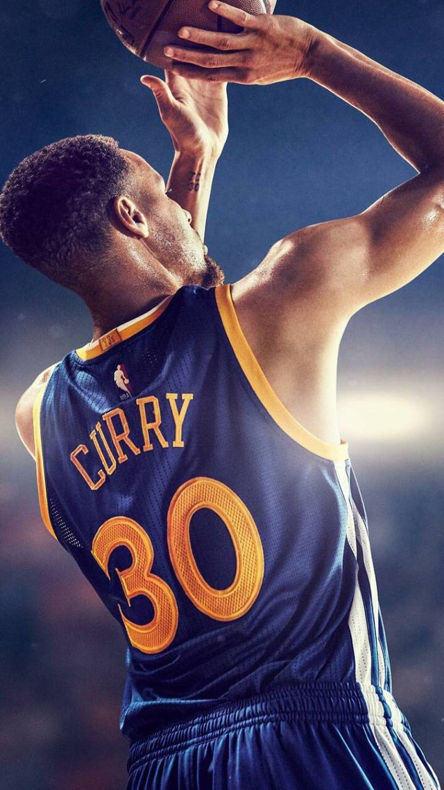 记者：恩昆库在冬窗的未来值得关注；米兰会和经纪人谈莱万（记者称：冬窗恩昆库动向成焦点，米兰将与莱万经纪人会谈）