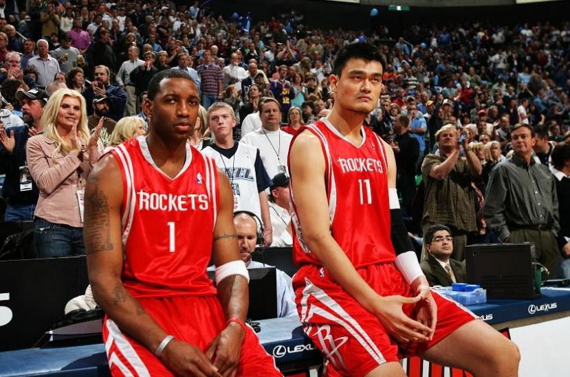 葡体中场西蒙斯：拜仁是支非常强大的球队，我们可以昂首离开（葡体中场西蒙斯：拜仁极具实力，我们依旧能昂首离场）