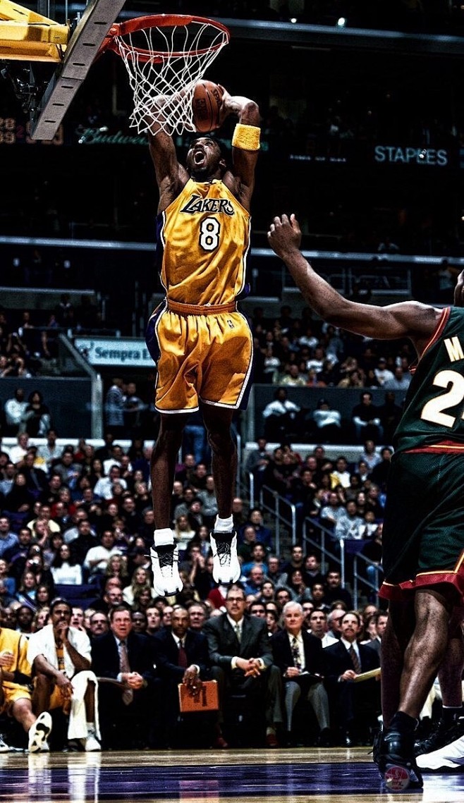 被指过度使用塞内加尔国脚致其受伤，小法社媒遭该国球迷围攻（被质疑过度征用塞内加尔国脚致伤，小法社媒账号遭该国球迷涌入声讨）