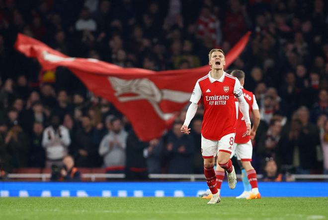 都体：阿切尔比、德弗赖和达米安将在赛季末合同到期后离队（都体：阿切尔比、德弗赖、达米安合同将于赛季末到期，三人届时离队）