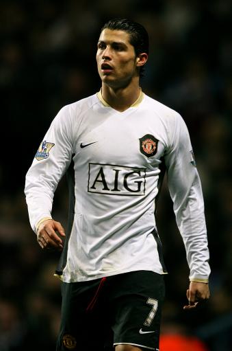 解说国安这场亚冠，真能给你气出好歹龙队从第一场平...（国安亚冠赛后解读：看得人直冒火，龙队自首战平局起就不在状态）