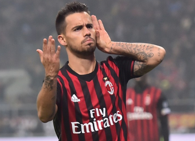 女足明星遭百万富翁跟踪骚扰，雇佣保镖应对（女足明星遭富豪纠缠跟踪，被迫雇保镖护身）