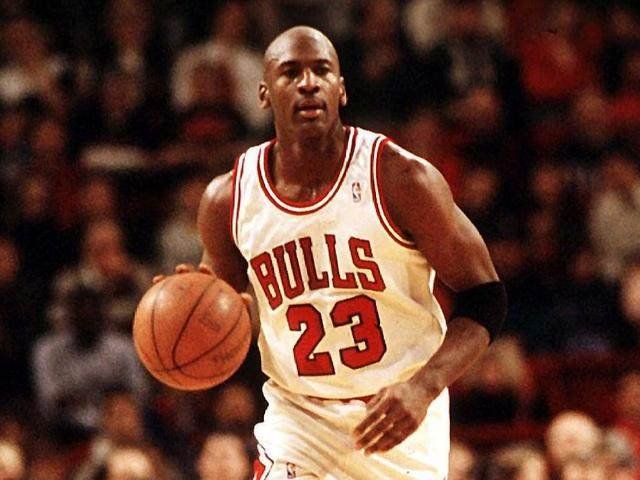 莫雷托：米兰没想签拉莫斯；富勒姆在考虑买断丘库埃泽（莫雷托：米兰无意引进拉莫斯；富勒姆正评估买断丘库埃泽）